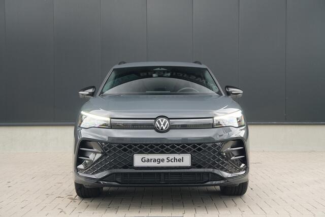 Volkswagen TIGUAN 1.5 eHybrid R-Line Edition 150pk - ACC - Stoel-stuurverwarming - Black Style - Navi - Camera - Ergoactive - Rijklaar