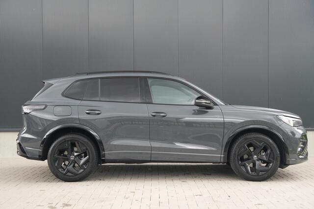 Volkswagen TIGUAN 1.5 eHybrid R-Line Edition 150pk - ACC - Stoel-stuurverwarming - Black Style - Navi - Camera - Ergoactive - Rijklaar