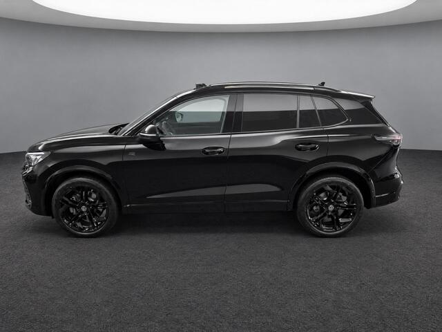 Volkswagen TIGUAN 1.5 272pk DSG eHybrid R-Line Edition · Panoramadak · 360 Camera · Wegklapbare Trekhaak · Massage · Black style · 20'' Inch · Garantie t/m 22-06-2030 of 100.000km