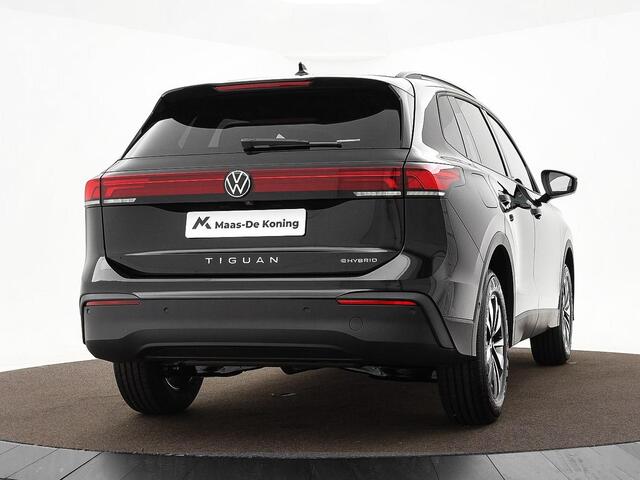 Volkswagen TIGUAN Limited Edition 1.5 eHybrid 204 PK 6 versn. DSG · Design Pakket Dark · Trekhaak inklapbaar, met elektrische ontgrendeling, incl. aanhangermanoeuvreerhulp Trailer Assist · Voorraad OUTLET · Prijs is inclusief inruilpremie ·