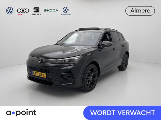 Volkswagen TIGUAN 1.5 eHybrid R-Line Edition 204 pk Automaat (DSG) | Verlengde garantie | Navigatie | Panorama dak | Trekhaak (wegklapbaar) | Parkeersensoren (Park assist) | Rondomzicht camera| | Stoelverwarming | R-Line |