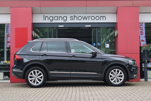 Volkswagen TIGUAN 1.4 TSI DSG 4Motion Highline | ACC | Virtual Cockpit | Panoramadak | Leder | Trekhaak |