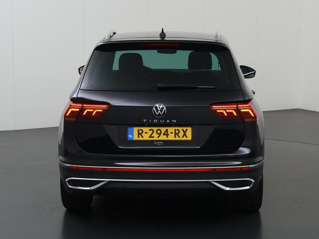 Volkswagen TIGUAN 1.5 TSI Elegance | Elektr. Trekhaak | Lederen bekleding | Adaptieve Cruise Control | IQ Light |