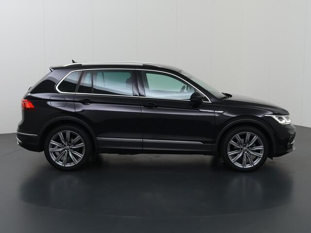 Volkswagen TIGUAN 1.5 TSI Elegance | Elektr. Trekhaak | Lederen bekleding | Adaptieve Cruise Control | IQ Light |