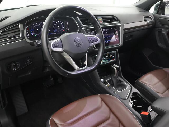 Volkswagen TIGUAN 1.5 TSI Elegance | Elektr. Trekhaak | Lederen bekleding | Adaptieve Cruise Control | IQ Light |