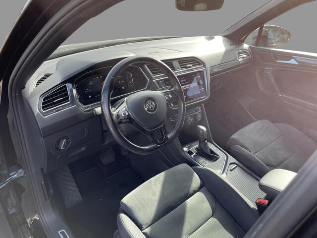Volkswagen TIGUAN Allspace 1.5 TSI Highline 150 Business R , Automaat, Trekhaak, Schuif-/kanteldak, Clima, Adap.Cruise, Stoelverwarming, Camera, LMV 19 Inch, Apple Carplay, Android Auto, PDC