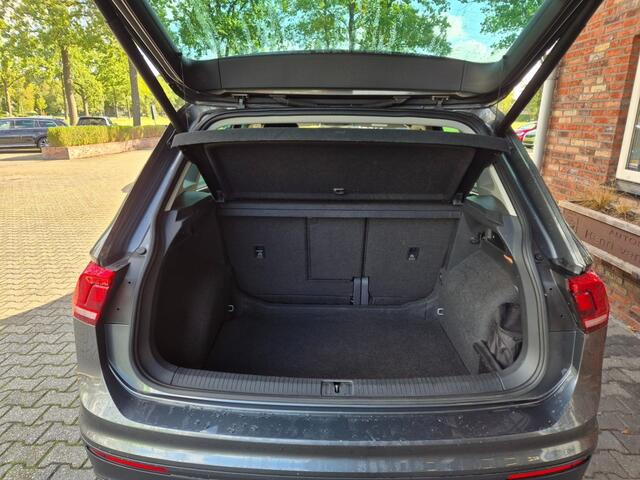 Volkswagen TIGUAN 1.4 TSI ACT Comfort Business, Trekhaak, Carplay, Stoelverwarming, Automaat, ALL IN prijs!