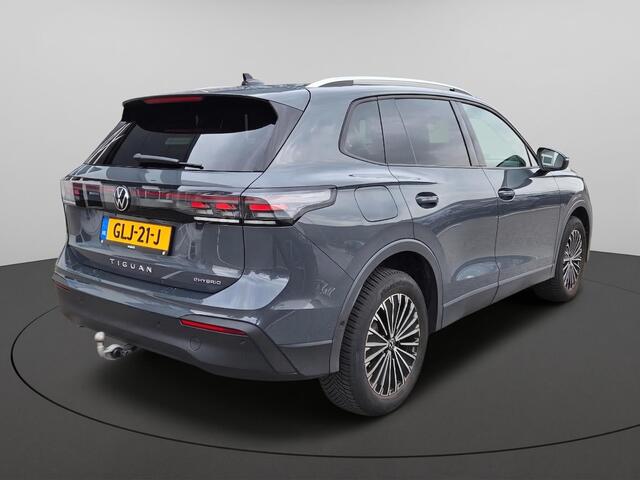 Volkswagen TIGUAN 1.5 eHybrid Life Edition 204 PK Plug In Hybrid | NAvi | IQ Light | Harmann & Kardon | Stoelverwarming & Ventilatie | HU Display | Trekhaak | 360 Camera