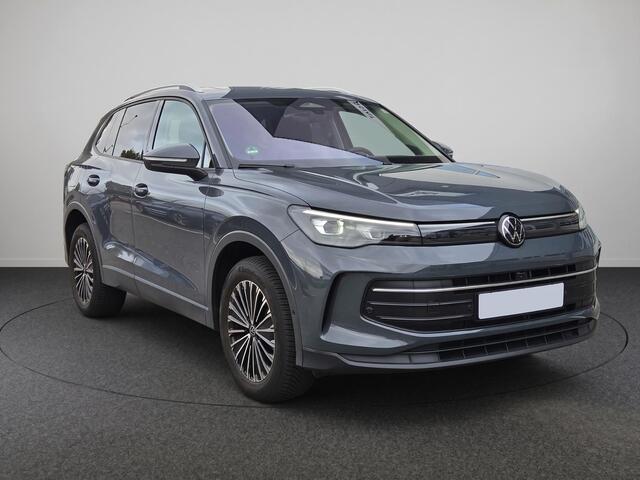 Volkswagen TIGUAN 1.5 eHybrid Life Edition 204 PK Plug In Hybrid | NAvi | IQ Light | Harmann & Kardon | Stoelverwarming & Ventilatie | HU Display | Trekhaak | 360 Camera