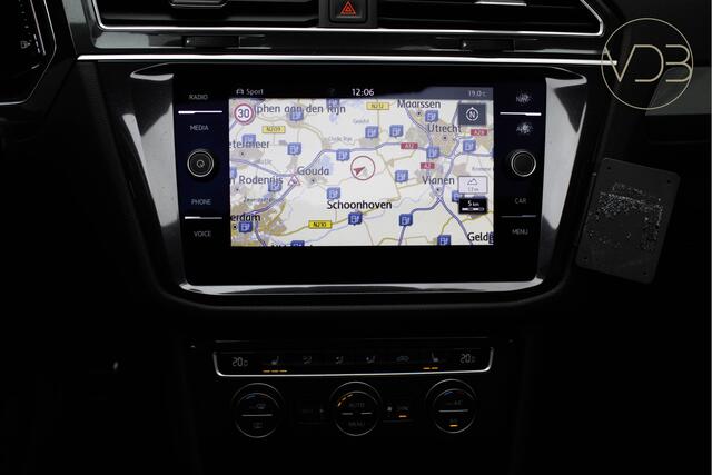Volkswagen TIGUAN Allspace 1.5 TSI Highline Business R 7-Persoons PANO TREKHAAK