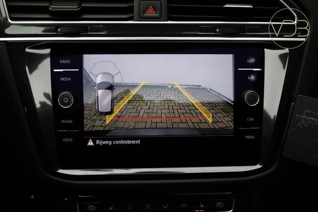 Volkswagen TIGUAN Allspace 1.5 TSI Highline Business R 7-Persoons PANO TREKHAAK
