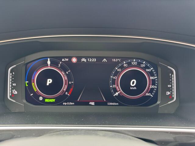 Volkswagen TIGUAN 1.4TSI eHybrid 245PK R-Line Camera Virtual IQ.Light ACC HUD Trekhaak