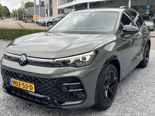Volkswagen TIGUAN 1.5 eTSI 150pk DSG R-Line (Trekhaak,Camera,IQ,Harman)