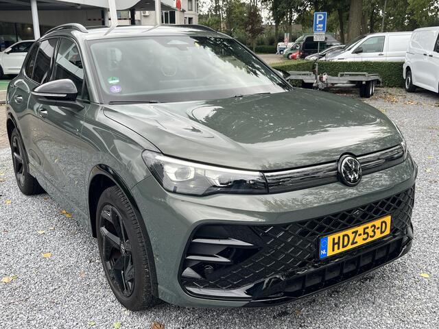 Volkswagen TIGUAN 1.5 eTSI 150pk DSG R-Line (Trekhaak,Camera,IQ,Harman)