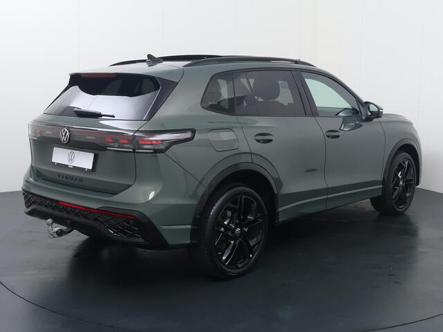 Volkswagen TIGUAN 1.5 eHybrid R-Line Edition | 272 PK | SoH 100% | Trekhaak wegklapbaar | Adaptive Cruise Control | 360 graden camera | Volleder | Panoramadak | Head-up Display | Matrix LED | Keyless Entry | Dodehoek detectie | Elektrische achterklep | Draadloze telefoonlader | Stoelmassage & -ventilatie | Stuur- & Stoelverwarming | Apple Carplay / Android Auto |