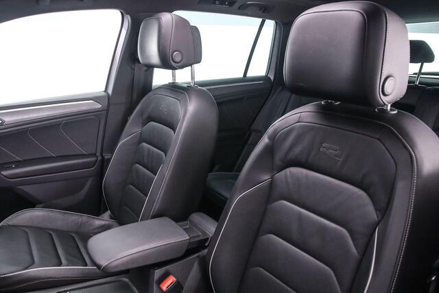 Volkswagen TIGUAN R-Line Business+ 1.4 TSI eHybrid 245pk DSG Automaat Trekhaak, Panoramadak, 360 camera, Lederen bekleding, Adaptive cruise control, LED matrix koplampen