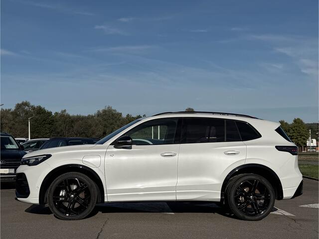 Volkswagen TIGUAN 272pk 1.5 eHybrid R-Line Pano Tr-haak IQ-light 20-Inch