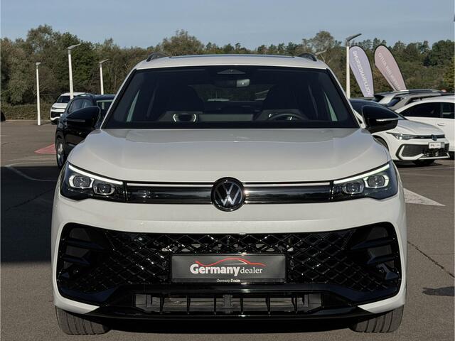 Volkswagen TIGUAN 272pk 1.5 eHybrid R-Line Pano Tr-haak IQ-light 20-Inch