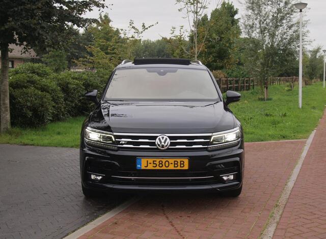Volkswagen TIGUAN Allspace 1.5 TSI Highline Business R 7p. | Panoramadak | Trekhaak | Camera | Sfeerverlichting | Apple Carplay | NL-Auto |