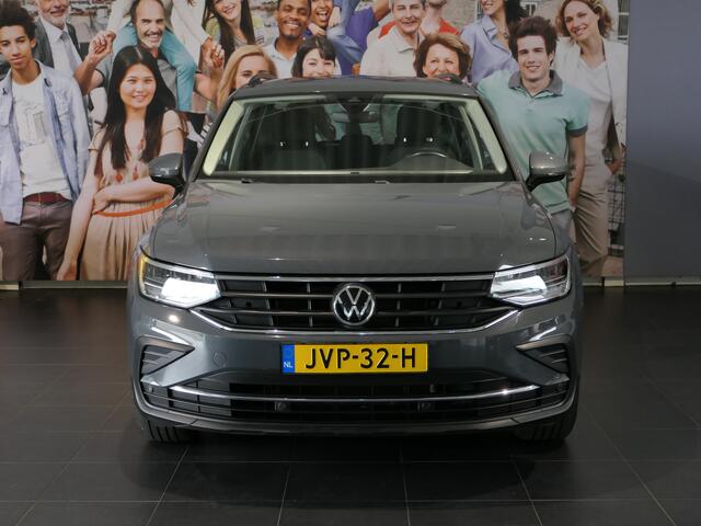 Volkswagen TIGUAN 1.5 TSI Life Business - Navi - Stuur en stoelverw - Sensor V+A