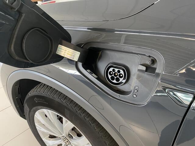 Volkswagen TIGUAN 1.4 TSI eHybrid Elegance Carplay / Camera