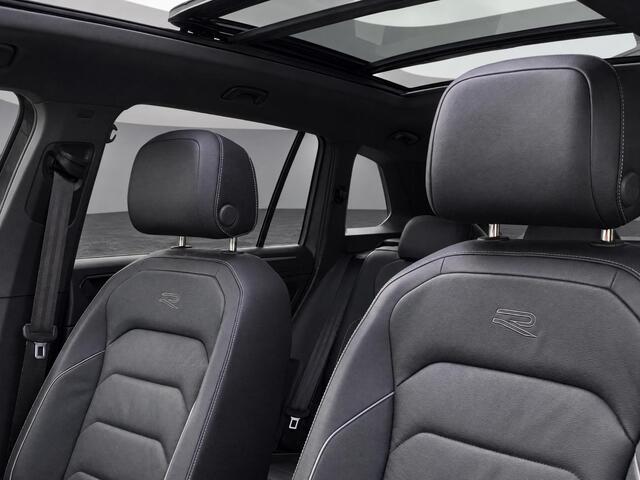 Volkswagen TIGUAN 1.4TSIeHybrid 180kW/245PK R-Line Black Style · Panoramadak · Leder · 360°Camera + Parkeersensoren · Stoelverwarming · Elektr. stoelverstelling ·