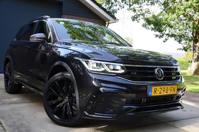 Volkswagen TIGUAN 1.4 TSI eHybrid R-Line Business+ Automaat/Navi/Pdc/Ecc/Achteruitrijcamera/Panoramadak/Virtueel dashboard/Privacy-Glass/Cr-Controle/20-Inc Lmv/Cruise control adaptief/Koplampverlichting LED Matrix/Trekhaak