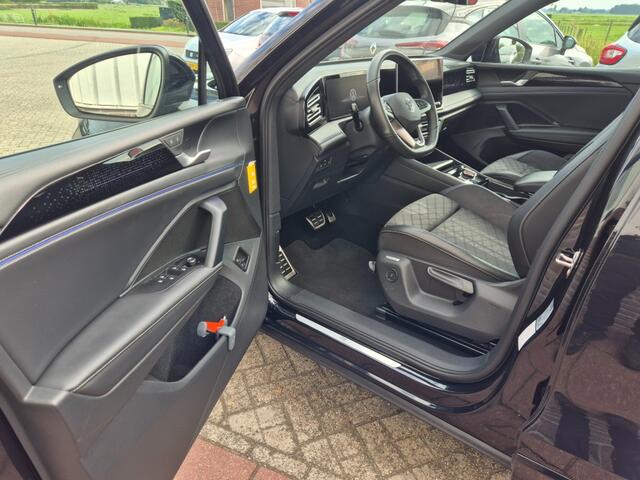 Volkswagen TIGUAN 1,5 eHybrid 204 Pk R-Line Edt Trekhaak Panorama Side Assist Blackstyle
