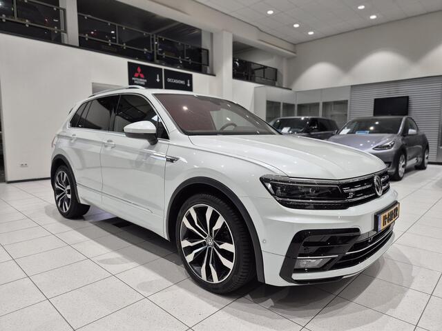 Volkswagen TIGUAN 1.5 TSI ACT R-line | Panoramadak | Massage | Adaptieve cruise control | Stoelverwarming |