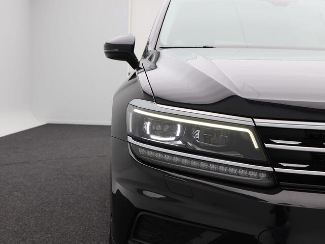 Volkswagen TIGUAN Allspace 1.4 TSi 150 Pk Automaat Highline Business R 7 Pers | Trekhaak | Carplay | Panoramadak | Virtual Cockpit | Adaptive Cruise | Stoel verwarming |19 Inch
