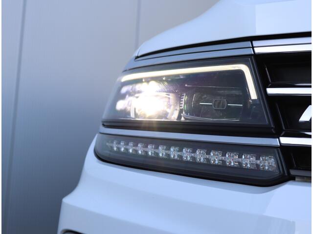 Volkswagen TIGUAN Allspace 1.4 TSI Highline R-line 7p. | Pano | Trekhaak | NAP