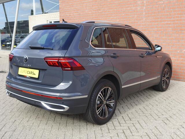 Volkswagen TIGUAN 1.5 TSI 150pk DSG Elegance Navigatie Apple Carplay / Android Auto Parkeersensoren Camera Adaptieve Cruise Control Stuur-en stoelverwarming Matrix LED-koplampen Virtual Cockpit Getinte ramen Climate Control ErgoActive stoelen