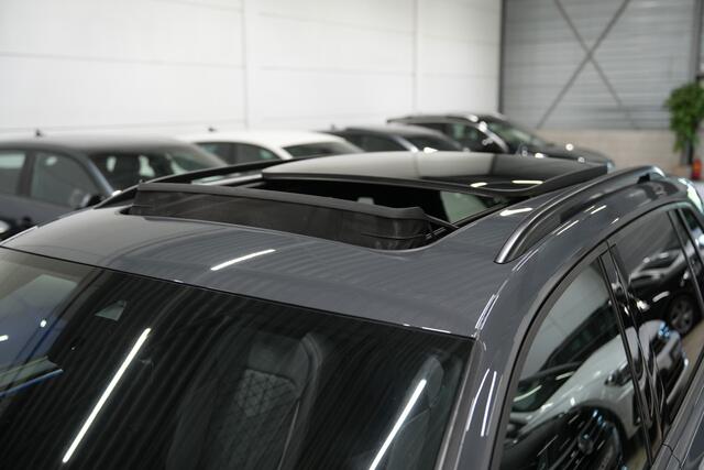 Volkswagen TIGUAN 1.5 TSI R-Line * Pano - Trekhaak - Camera - Black Style - ACC - Blind Spot - 20" - IQ Light - Head Up *
