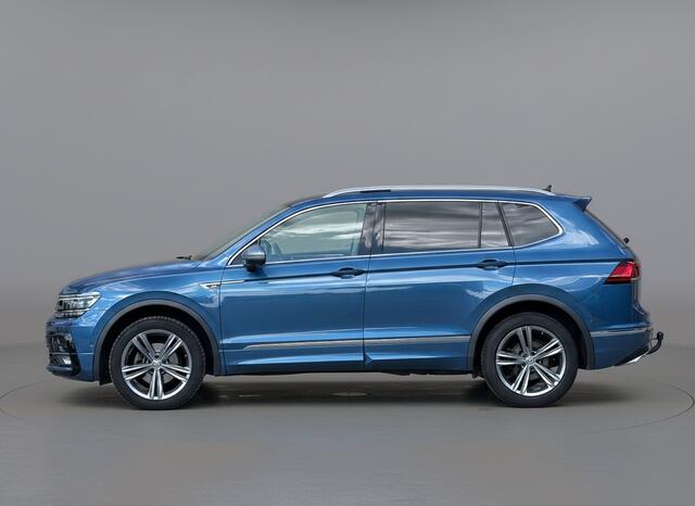Volkswagen TIGUAN Allspace 1.5 TSI Highline Business R 7p. | Trekhaak | Pano | Keyless