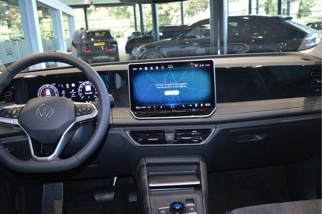 Volkswagen TIGUAN 1.5 eHybrid Life carplay cruise camera led 18 inch !!