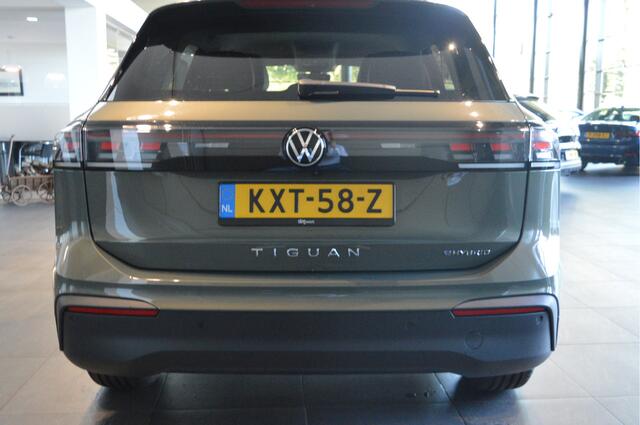Volkswagen TIGUAN 1.5 eHybrid Life carplay cruise camera led 18 inch !!
