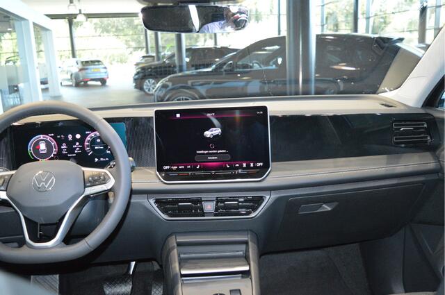 Volkswagen TIGUAN 1.5 eHybrid Life carplay cruise camera led 18 inch !!