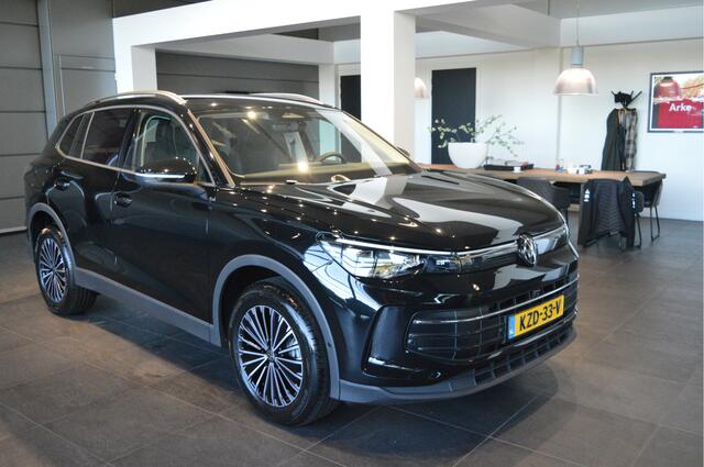 Volkswagen TIGUAN 1.5 eHybrid Life carplay cruise camera led 18 inch !!