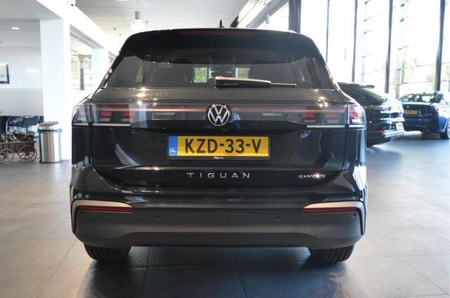 Volkswagen TIGUAN 1.5 eHybrid Life carplay cruise camera led 18 inch !!