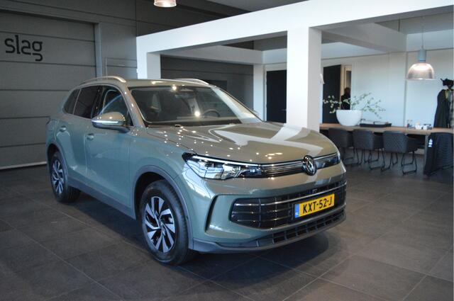 Volkswagen TIGUAN 1.5 eHybrid Life carplay cruise camera led 17 inch !!