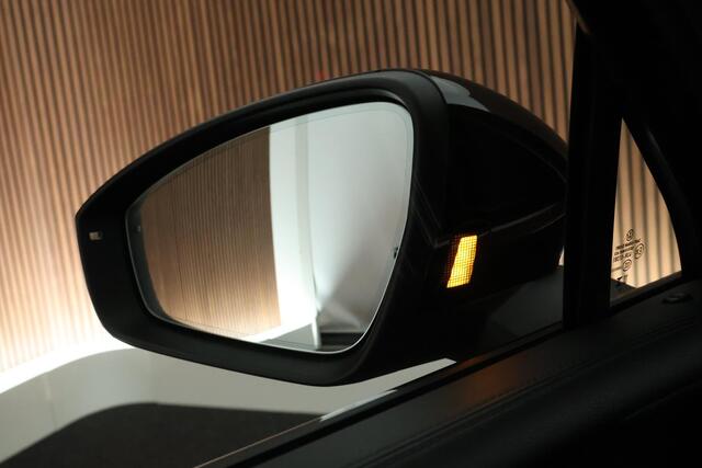 Volkswagen TIGUAN 1.5 eTSI 150pk DSG R-Line Edition Trekhaak 360Camera harman/kardon HUD Keyless Panoramadak Navigatie
