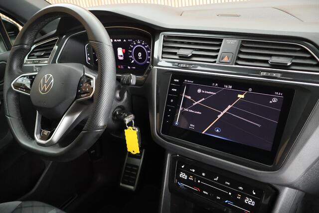 Volkswagen TIGUAN 1.4 TSI 245pk eHybrid R-Line Business Trekhaak Stoelverwarming Virtual Cockpit Navigatie