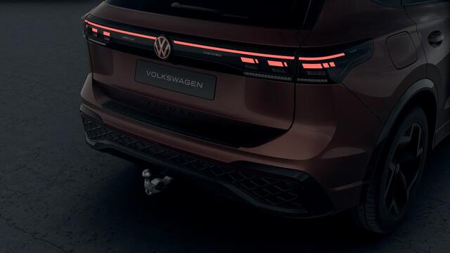 Volkswagen TIGUAN Edition 20 | 30,5 cm display met 2D en 3D weergave | Automatische afstandsregeling (Adaptive Cruise Control) | Diefstalalarm