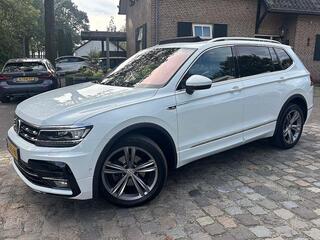 Volkswagen TIGUAN Allspace 1.5 TSI Highline Business R lin