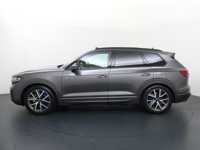 Volkswagen TOUAREG 3.0 TSi eHybrid 4MOTION R | 462 PK | Trekhaak ( elektrisch wegklapbaar ) | Luchtvering | Head-Up display | HD Matrix verlichting |