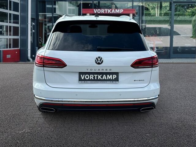 Volkswagen TOUAREG 3.0 TSI ELEGANCE 4MOTION EHYBRID PANO-DAK/TREKHAAK/LEDER/CAMERA