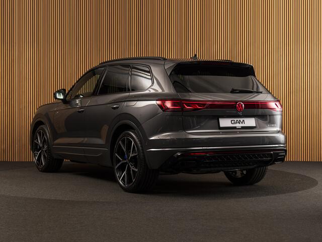 Volkswagen TOUAREG 3.0 TSi eHybrid 4MOTION R PANO-22"-MASSAGE