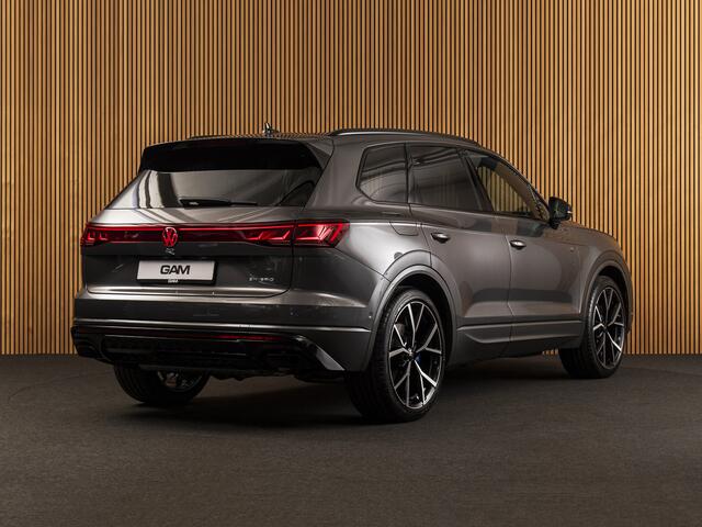 Volkswagen TOUAREG 3.0 TSi eHybrid 4MOTION R PANO-22"-MASSAGE