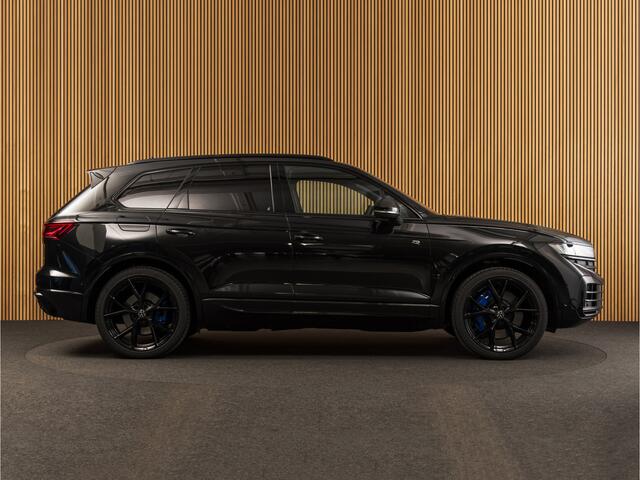 Volkswagen TOUAREG 3.0 TSi eHybrid 4MOTION R PANO-22"-MASSAGE