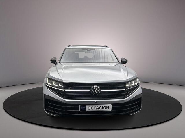 Volkswagen TOUAREG R 3.0 TSI eHybrid 462pk Tiptronic Trekhaak, Luchtvering, Panoramadak, Adaptive cruise control, Elektrische achterklep, LED matrix koplampen, 360 camera, Lederen bekleding